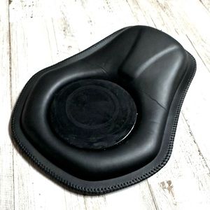 Suction cup mount for car dash